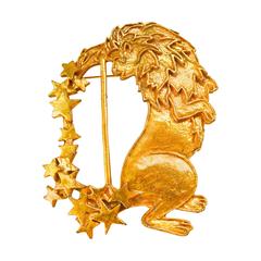 Vintage Richelieu Lion and Stars Brooch