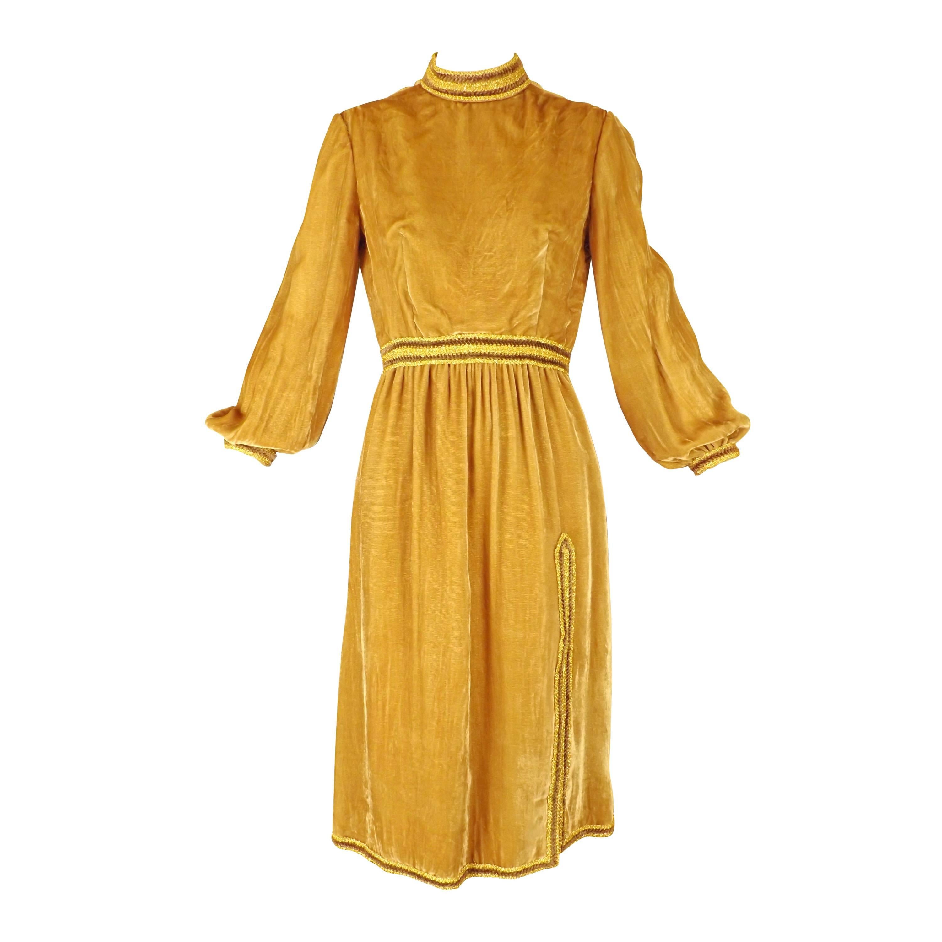 1970s Camel Velvet Oscar de la Renta Dinner Dress For Sale