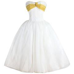 Vintage 1950s White Yellow Star Chiffon Party Dress