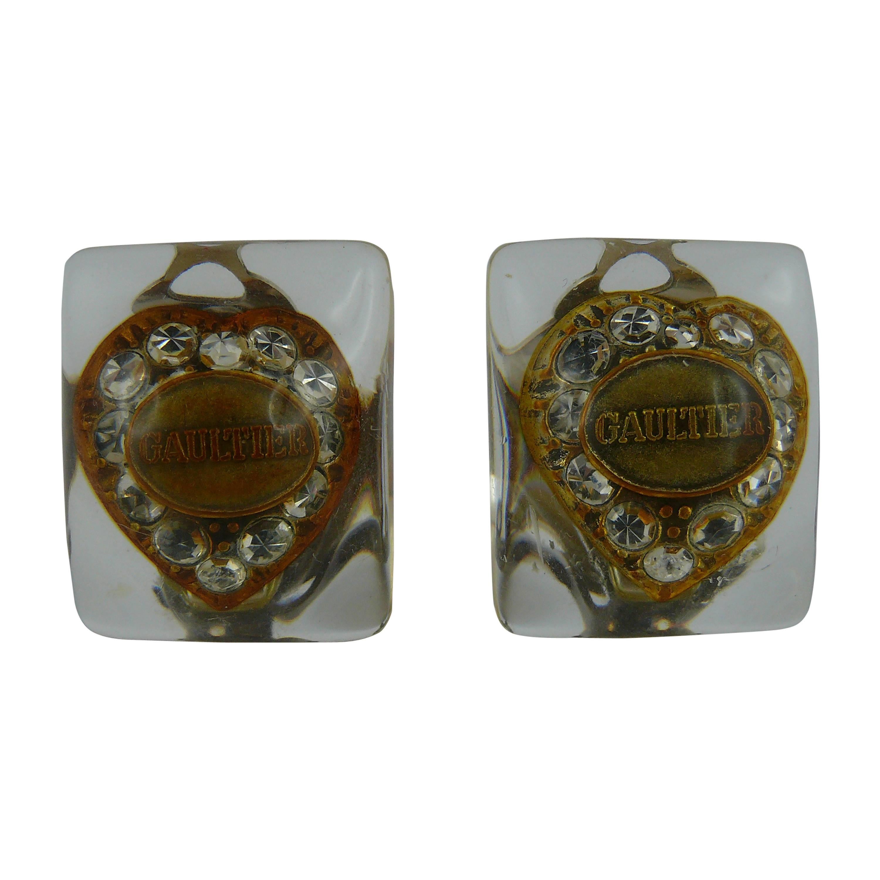 Jean Paul Gaultier Vintage-Ohrringe mit Herz-Intarsien aus Harz und Schmucksteinen im Angebot