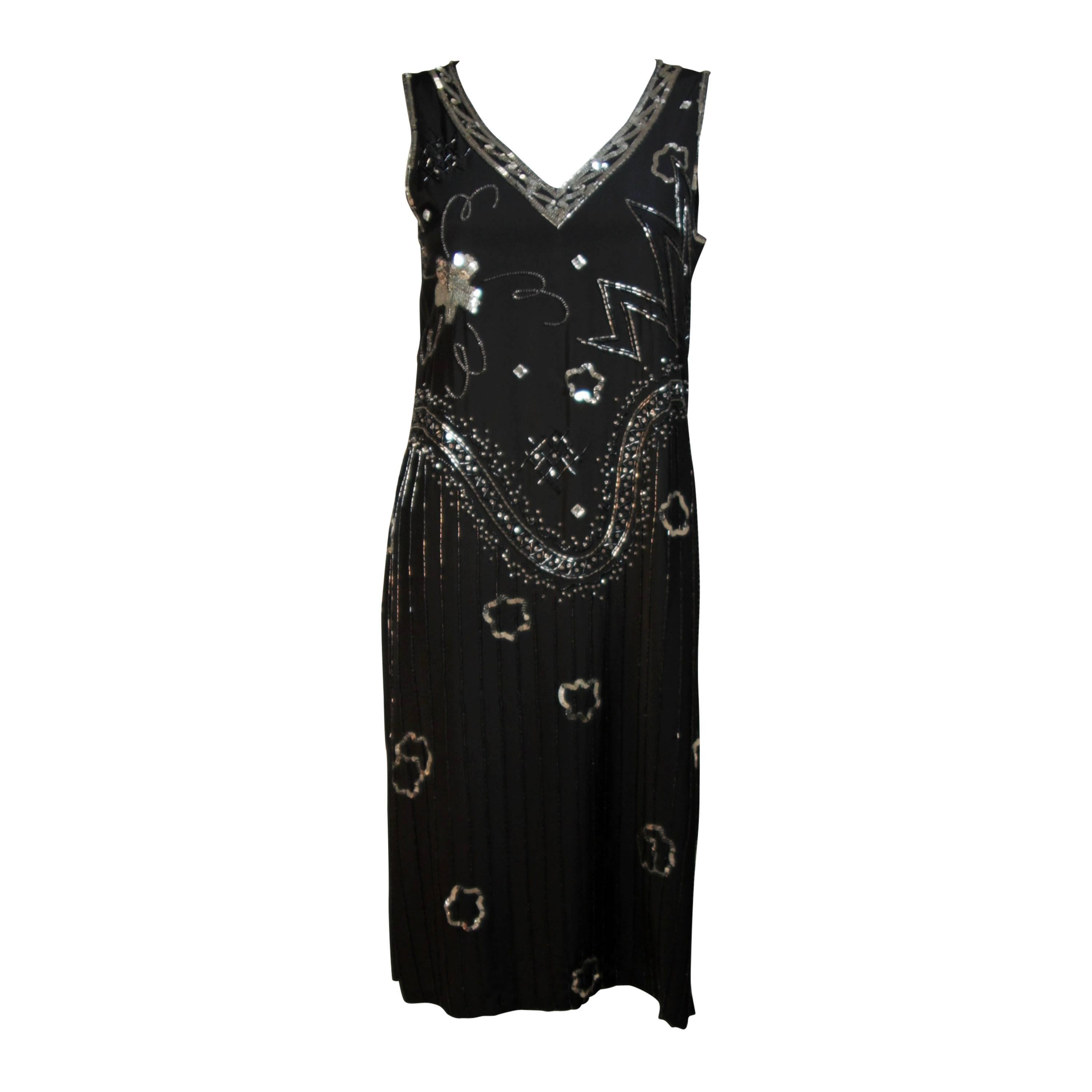 GIORGIO BEVERLY HILLS Sequin Embellished Deco Inspired Cocktail Dress Size 4-6 For Sale