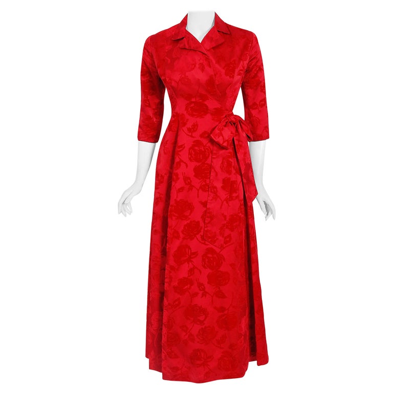 Vintage 1960s Juel Park of Beverly Hills Couture Red Roses Satin Dressing Gown For Sale