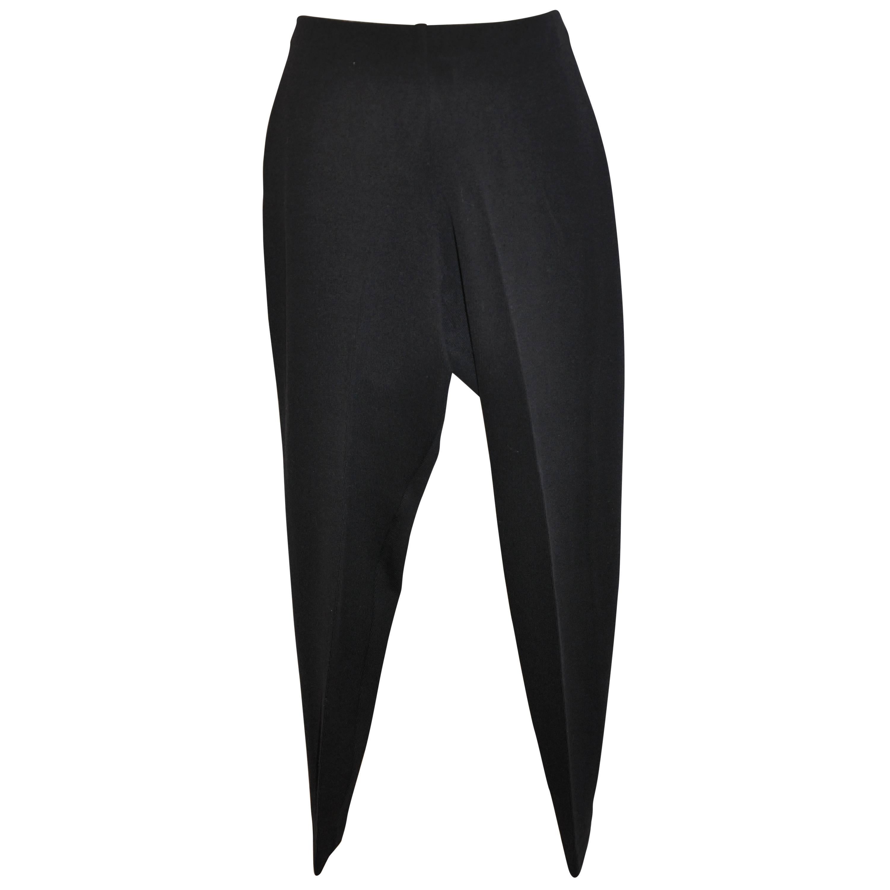 Donna Karan Tapered Slim-Fit Elastic Waist Trousers For Sale