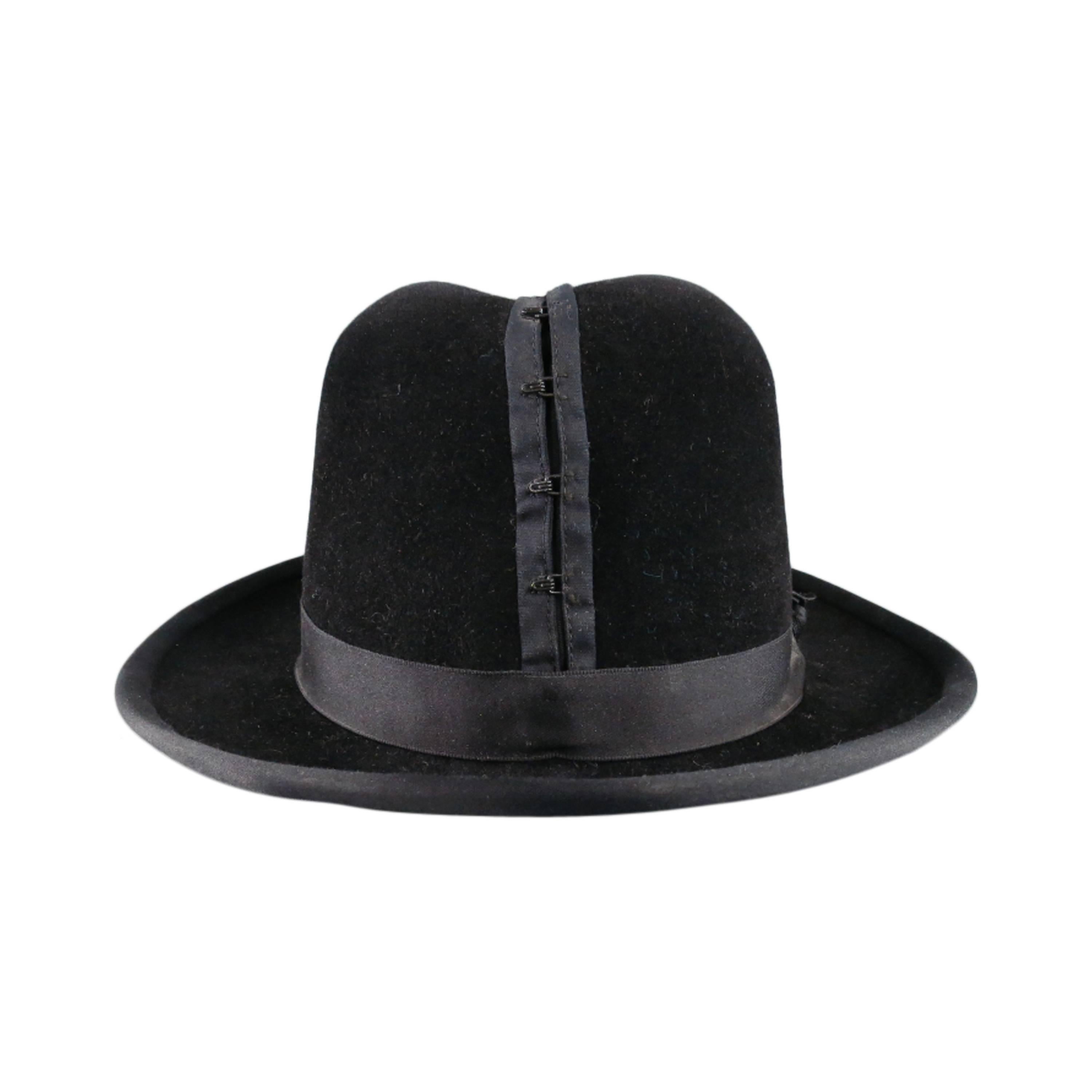 ROD KEENAN Black Felt Hook & Eye Detail Bowler Hat