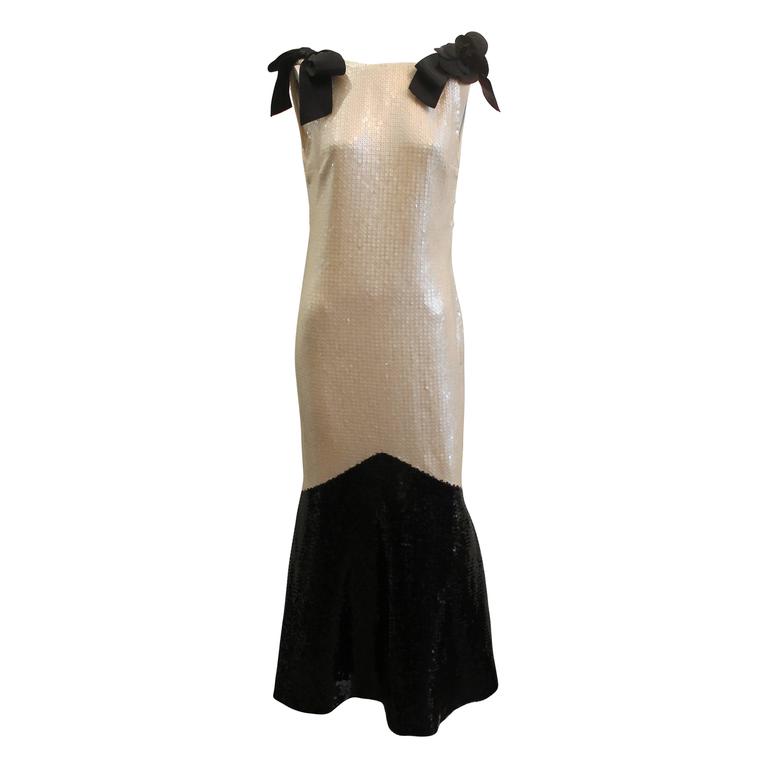 Chanel Rare White and Black Sequin Gown with Bows and Camellia - 42 ...