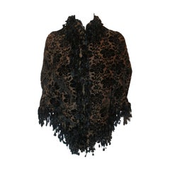 Chaqueta victoriana de 1890 de terciopelo de corte floral negro y marrón con flecos - S/M