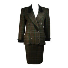 YVES SAINT LAURENT Green Wool Plaid Skirt Suit with Velvet Details Size 4-6