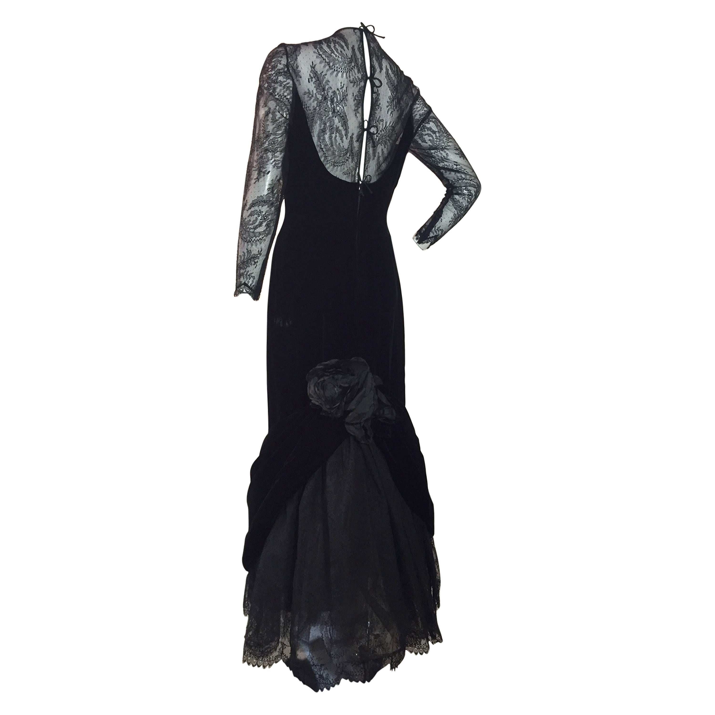 1980s Arnold Scaasi Black Velvet and Chantilly Lace Evening Gown w/ Fishtail Hem