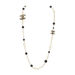 Chanel 2013 Faux Pearl and Black Bead Baroque CC Necklace