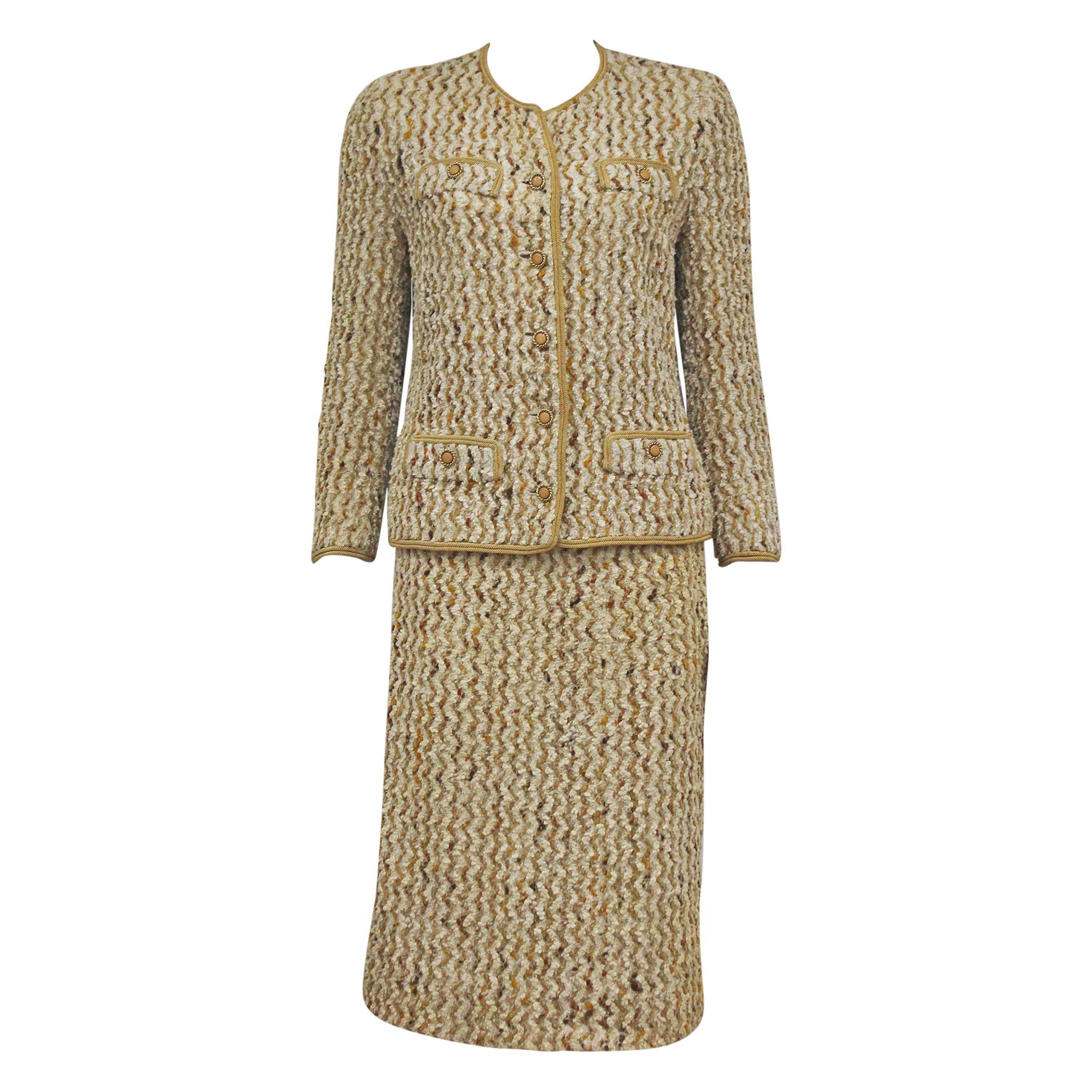 Chanel haute couture bouclé skirt suit, c.1965
