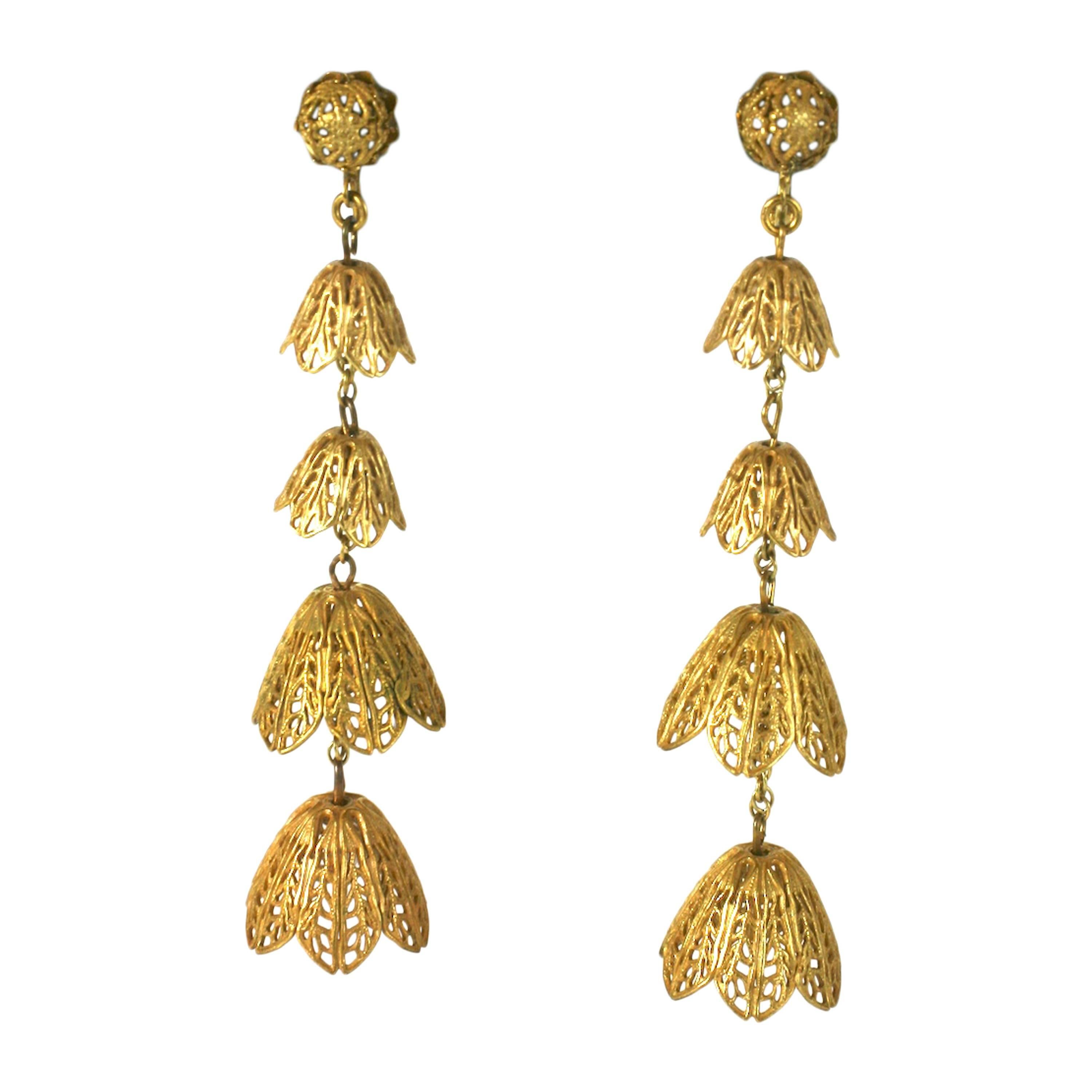 Miriam Haskell Boucles d'oreilles boucles d'oreilles fleur en forme de cloche dorée en vente