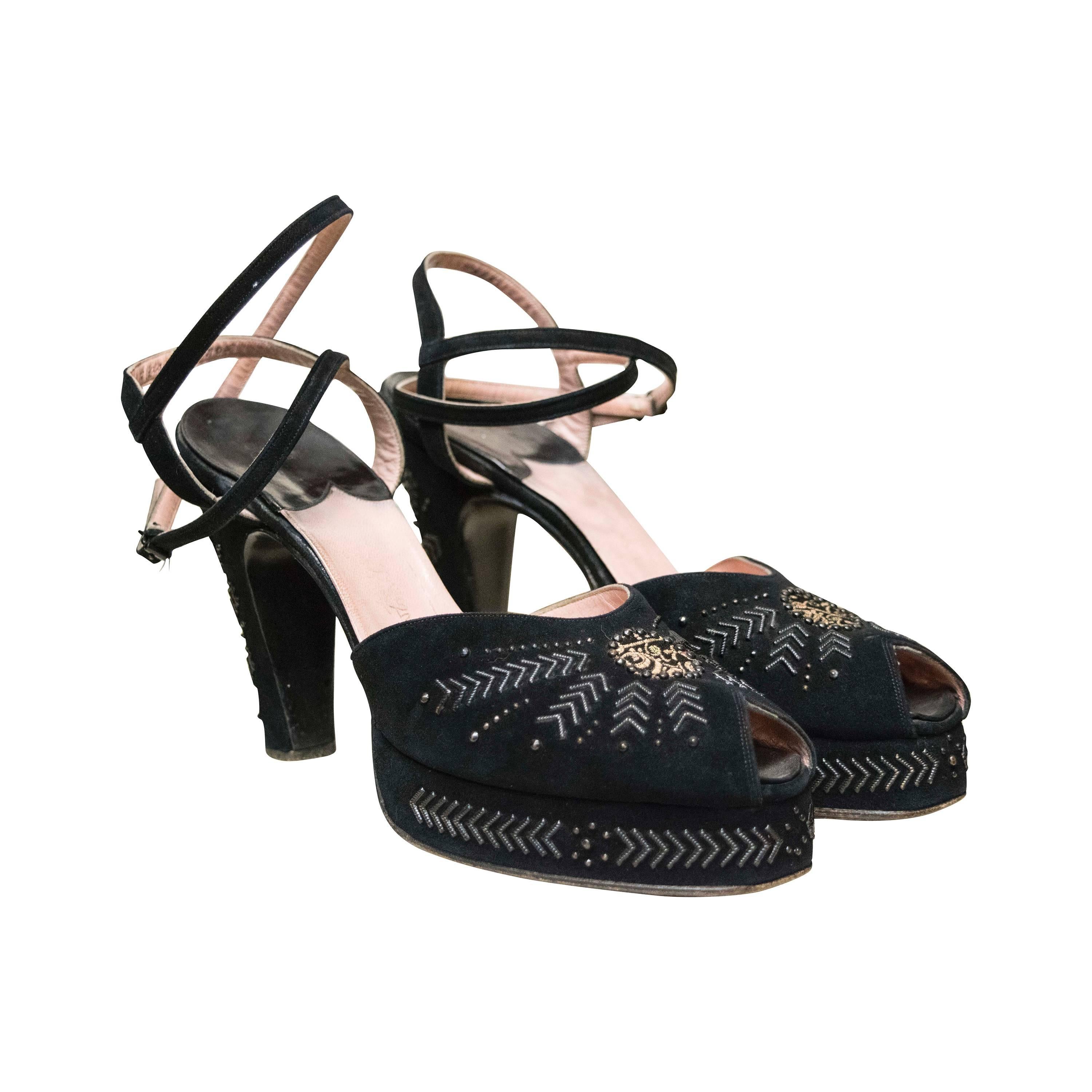 1940s Black Suede and Silver Detailed Platform Shoes For Sale