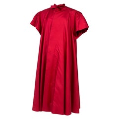 Manteau en soie rouge Grand Soir Maggy Rouff French Haute Couture, vers 1955