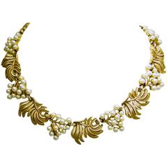 Vintage Trifari 1950s Pearl And Leaf Necklace