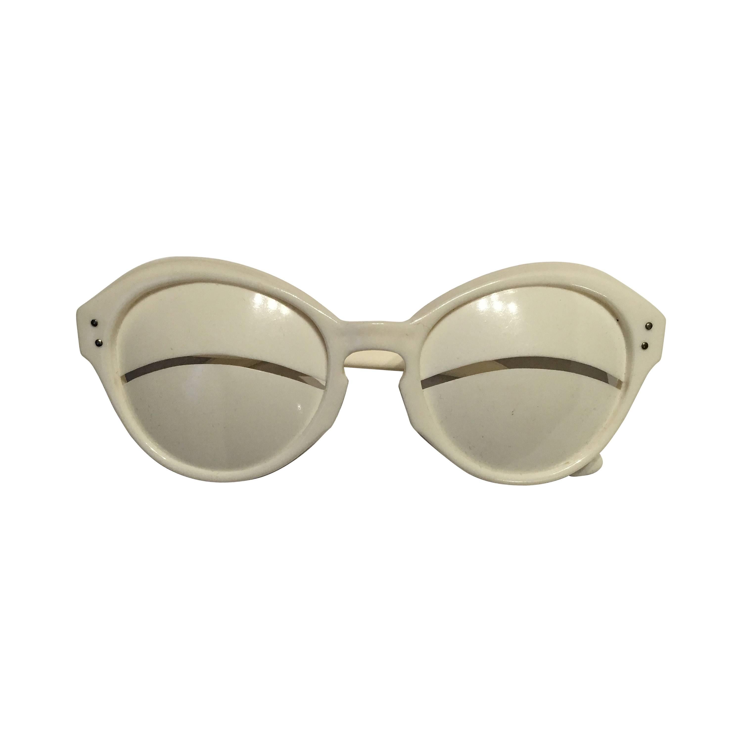 Shipwreck frakke svar Eskimo Sunglasses - 4 For Sale on 1stDibs | eskimo sunglasses for sale,  inuit sunglasses for sale, eskimo glasses