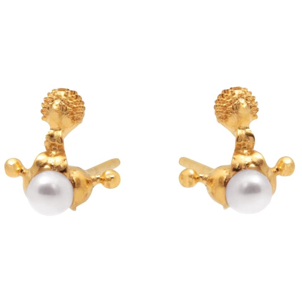 Freshwater Pearl 18-Karat Yellow Gold small single pattern Fine Earrings  For Sale