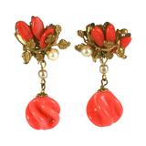 Miriam Haskell, clips d'oreilles en faux corail et pâte de verre