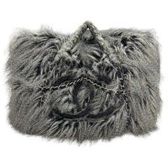Chanel Arctic Fantasy Tote Pelliccia Grigia E Nera Edizione Limitata 2010/2011