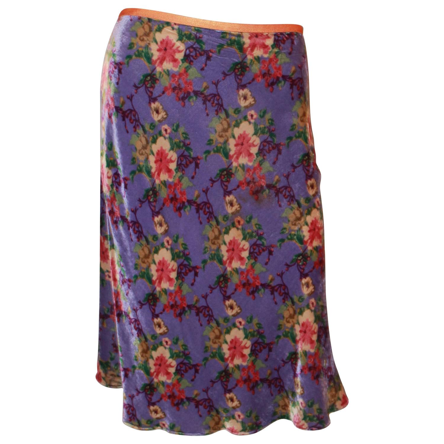 Etro Purple Velvet A-Line Skirt w/ Subtle Fish Tail and Floral Pattern ...