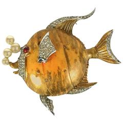 Trifari Gilt Angelfish with Pearl Bubbles 4