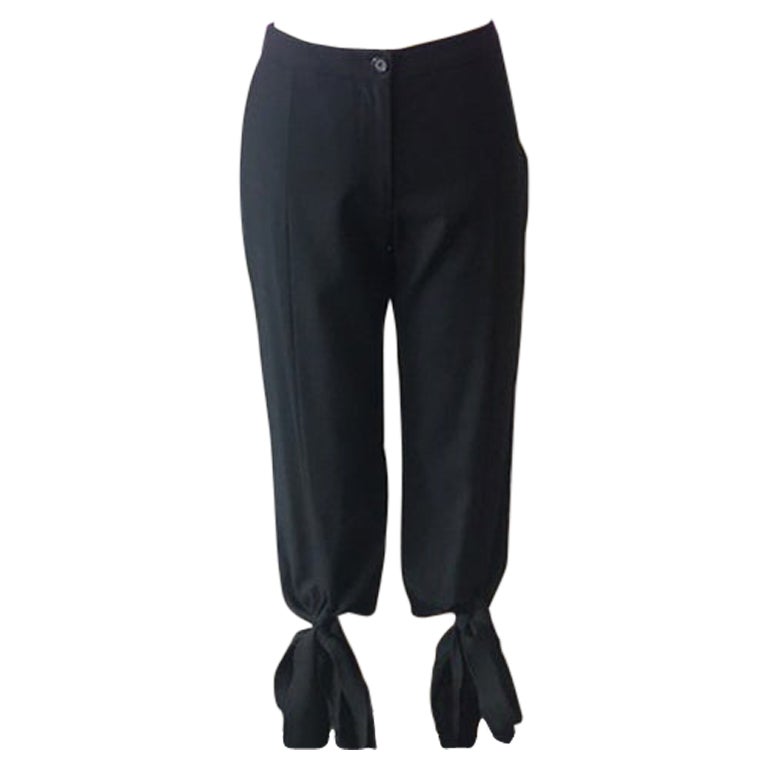Moschino Black Wool Knee Length Pants For Sale