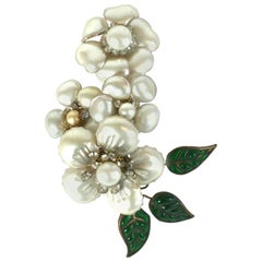 Retro  Magnificent Chanel Camellia Ear Cuff