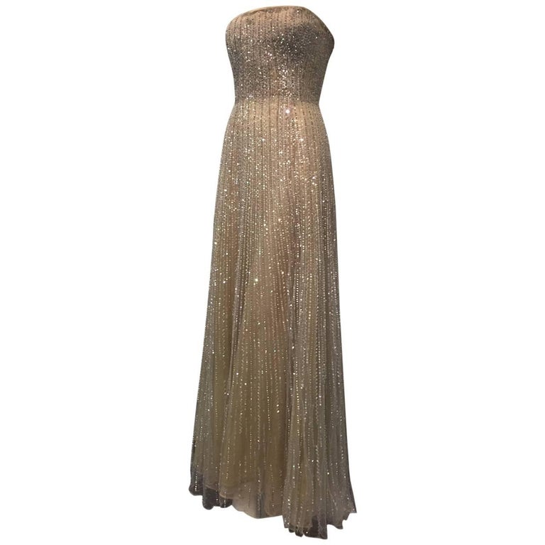 Oscar de La Renta Etherial Beaded and Sequined Tulle Gown For Sale at ...