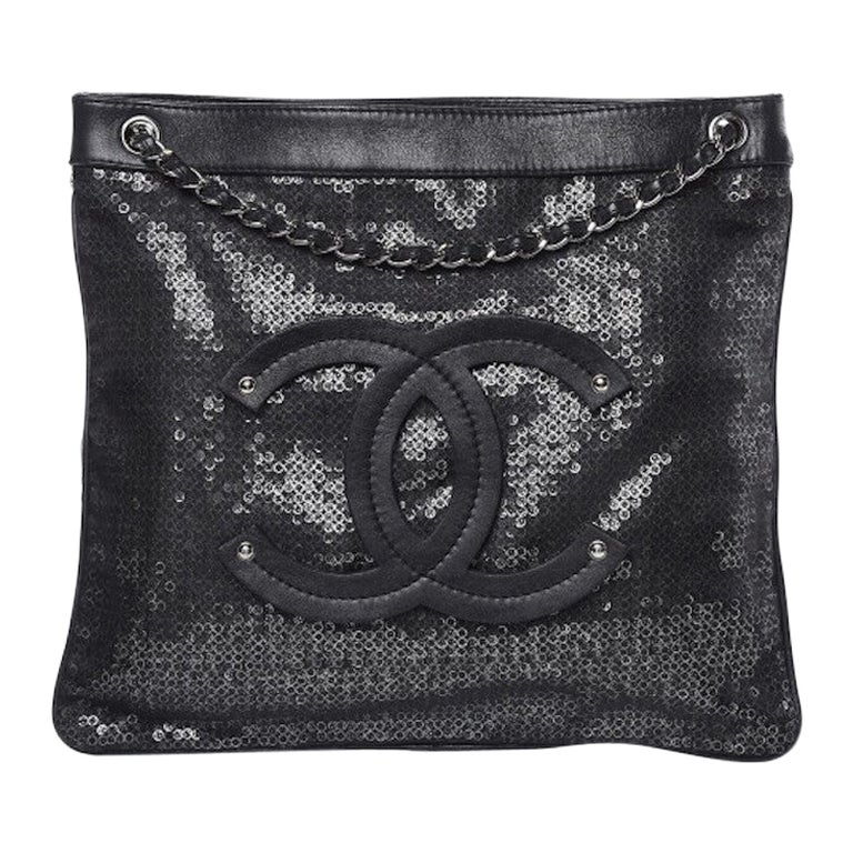 Chanel Calfskin Mesh Hidden Sequin CC Black Tote Bag For Sale