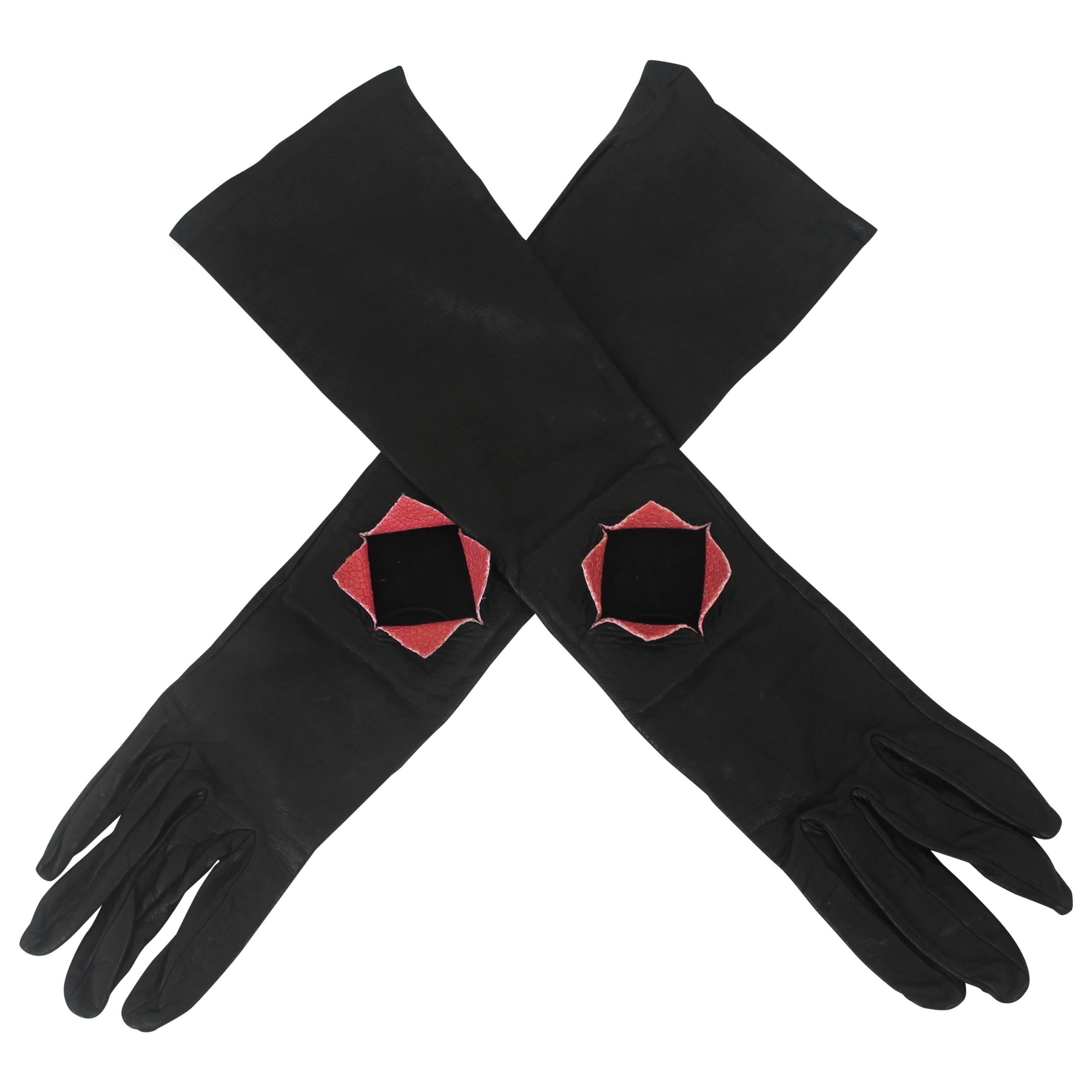 Chanel Black Kidskin Gloves with Pink Stingray Cutout - sz 7 