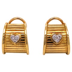 Pendientes de clip vintage franceses de oro amarillo DKW firmados con un corazón de diamante