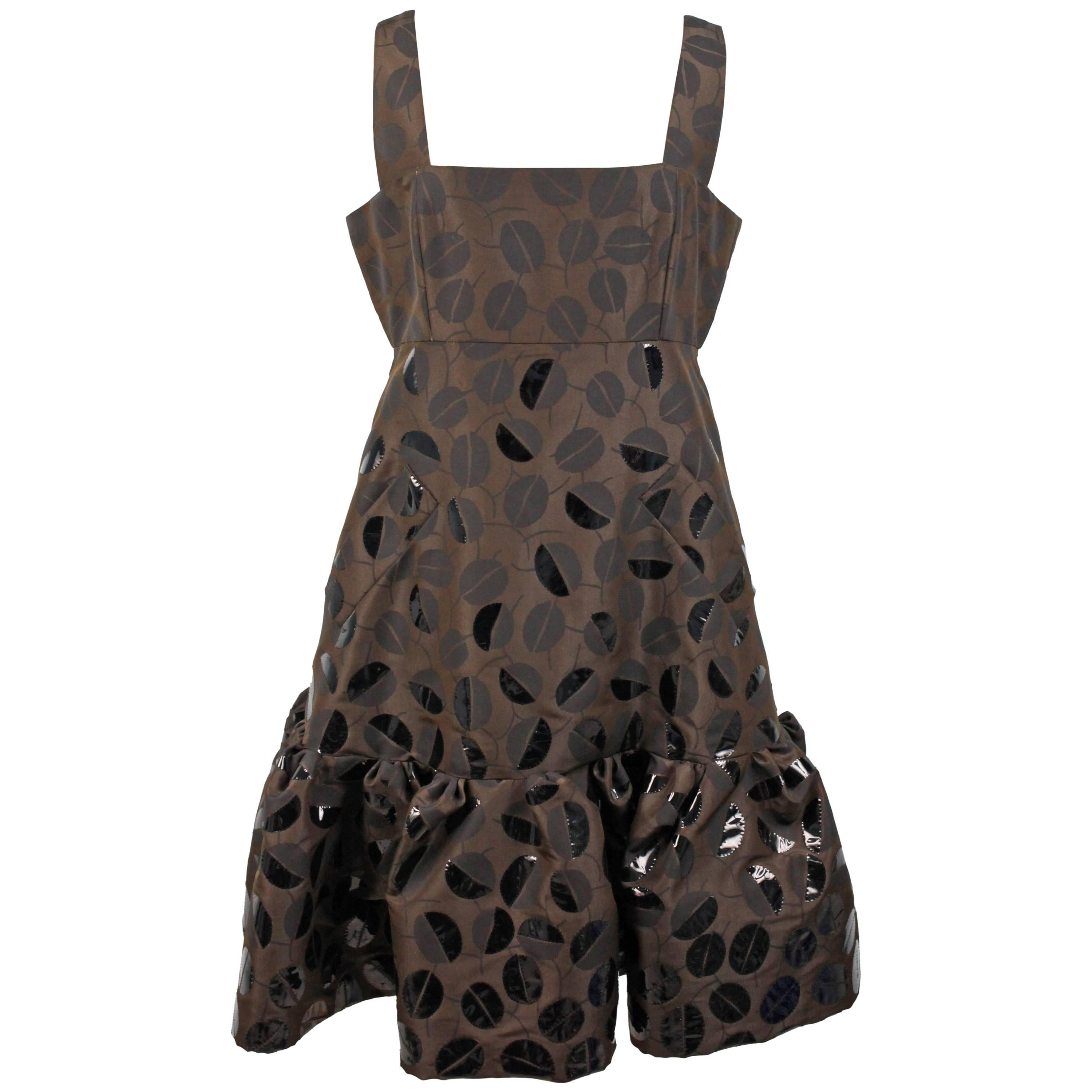 Oscar De La Renta Brown Silk Leaf Print Dress For Sale