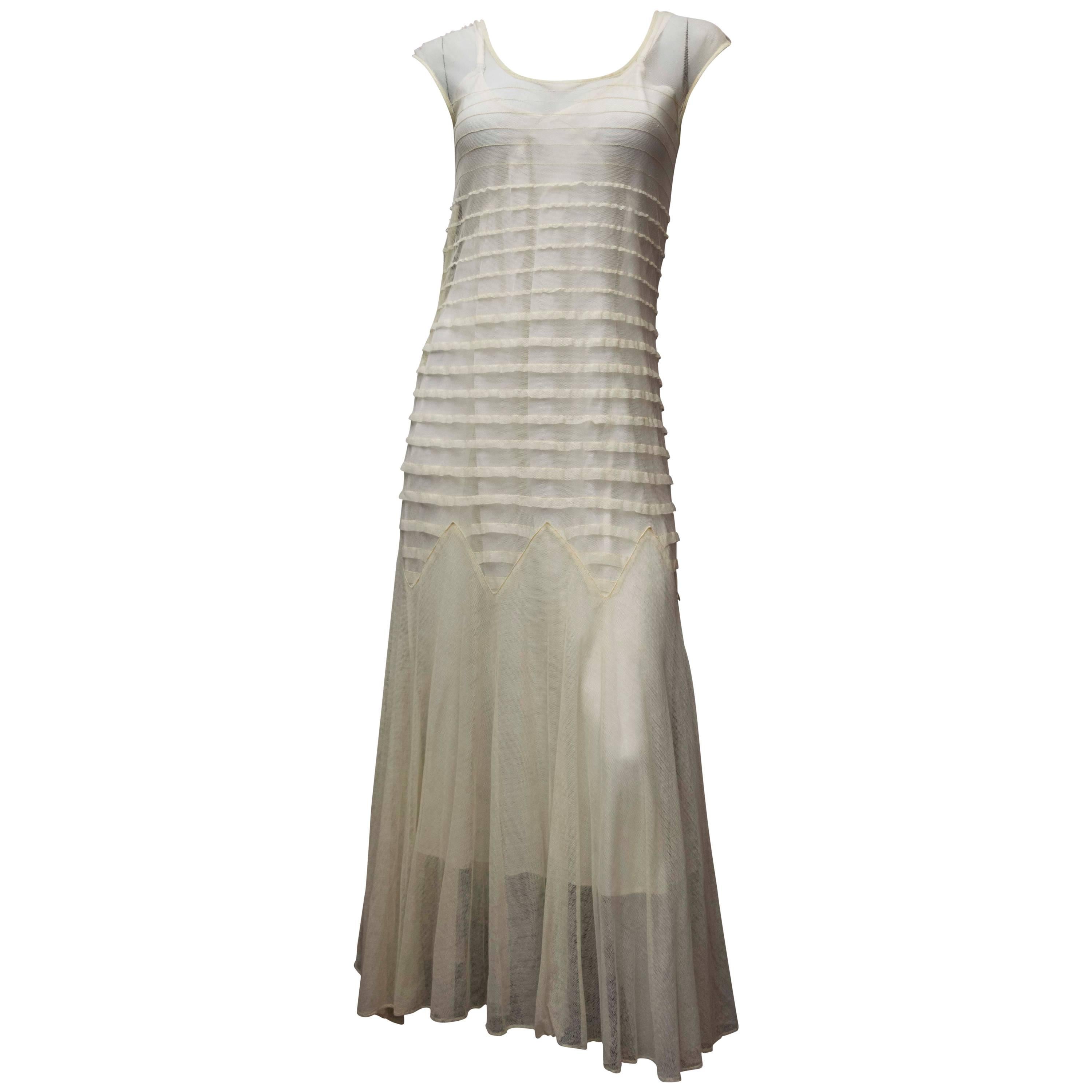 1930er Jahre Cremefarbenes Spitzen-Hochzeitskleid im Angebot