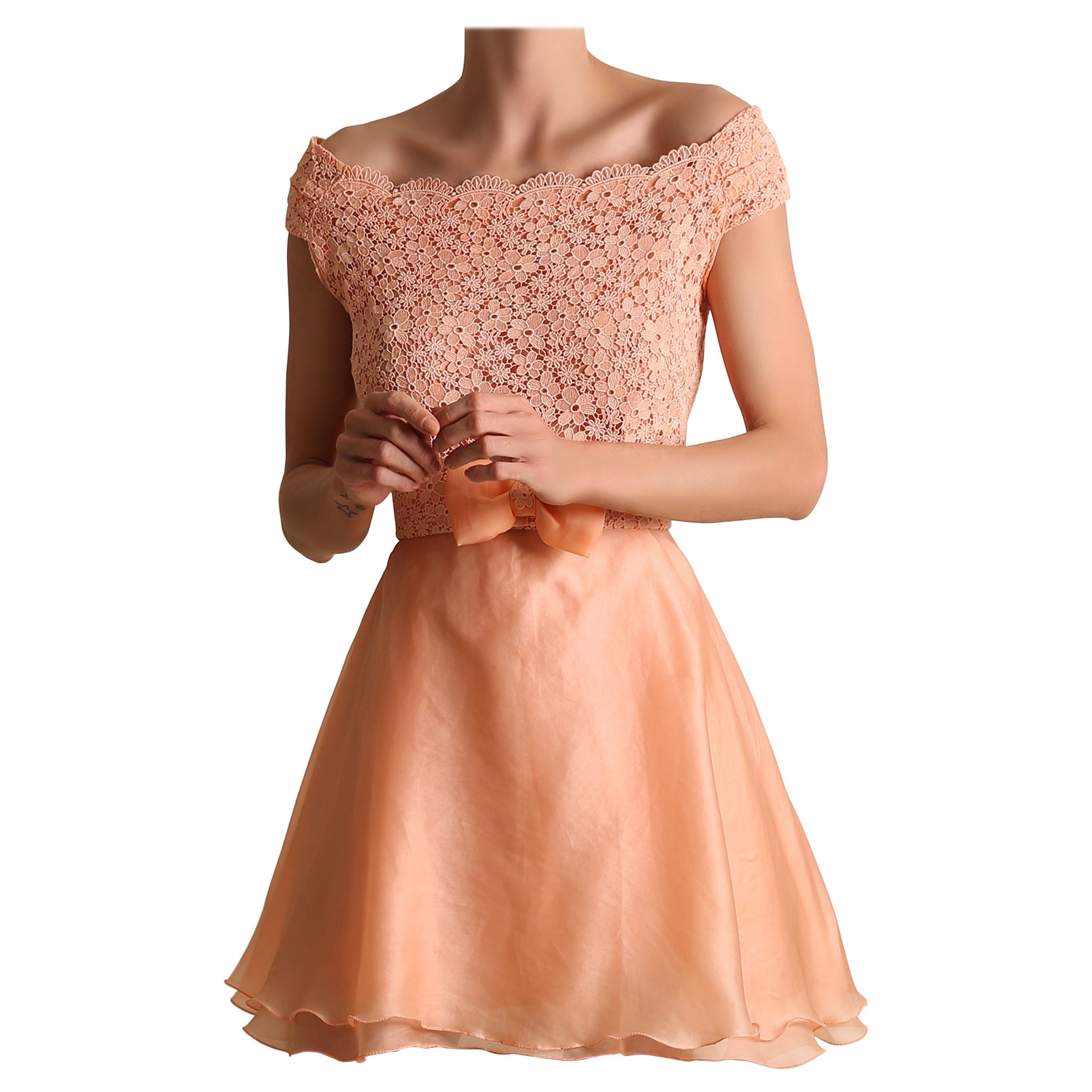 Valentino vintage senza maniche in pizzo rosa pesca babydoll svasato mini abito da cocktail