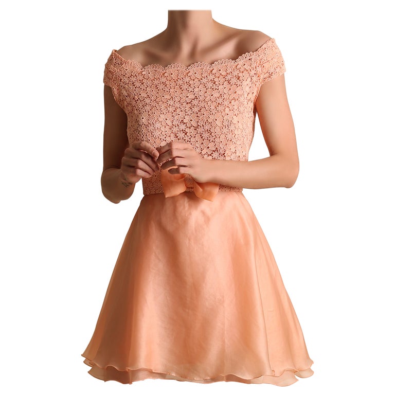 Vintage Valentino sleeveless lace peach pink babydoll flared mini cocktail  dress For Sale at 1stDibs | pink valentino mini dress, peach color lace,  pink valentino dress