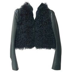 Balenciaga - Veste en cuir vert et fourrure noire