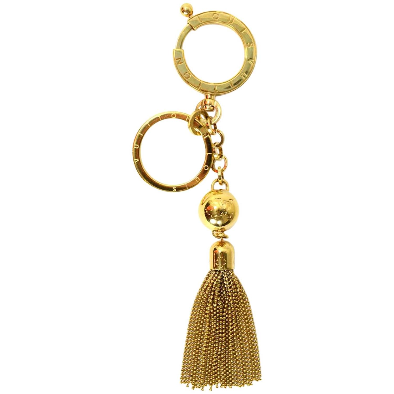Louis Vuitton Gold 'Swing' Tassel Key Ring For Sale at 1stdibs