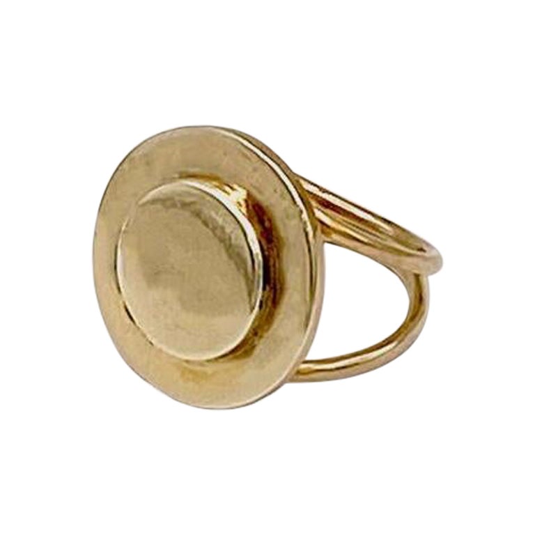 Sterling Silver plated 14k Gold Phoebe Signet Ring, Size 7 For Sale