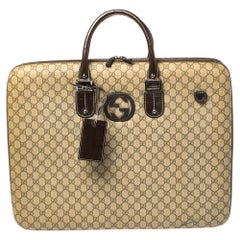 Gucci GG Supreme Interlocking G Garment Hard Case Reisetasche