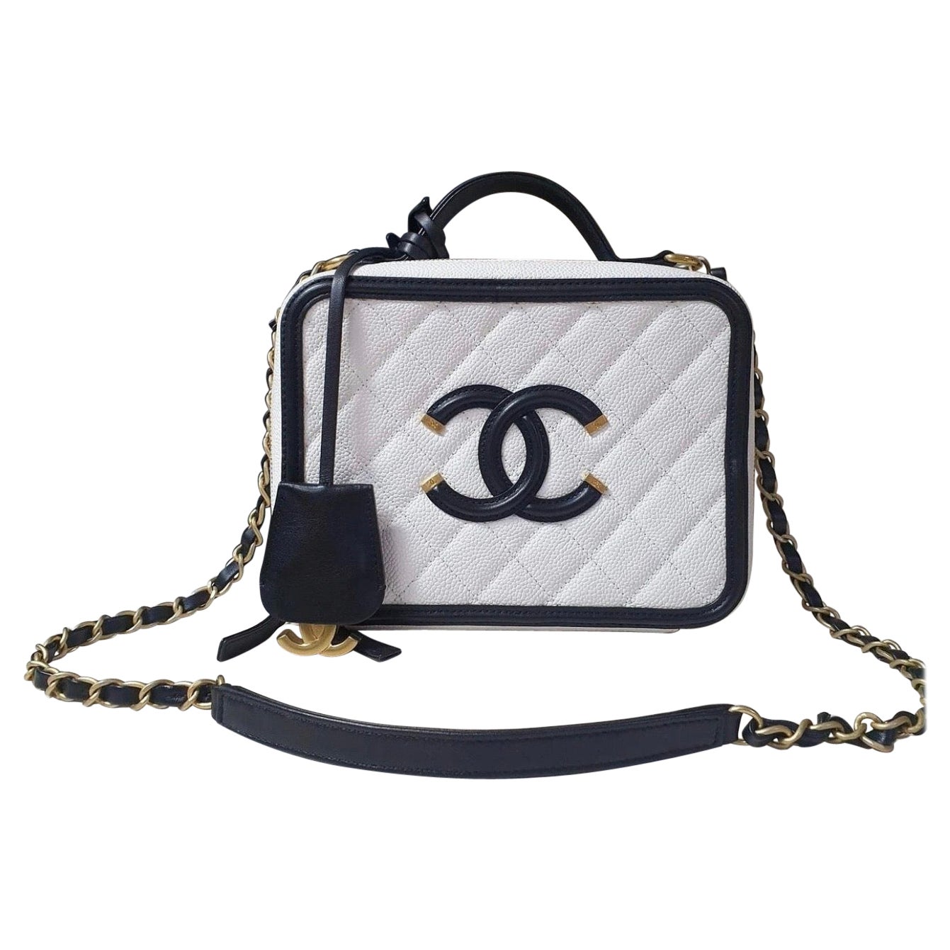 Chanel Black White Caviar Leather CC Vanity Case Bag For Sale at 1stDibs   white chanel vanity bag, chanel vanity case black and white, black chanel  bag with white cc