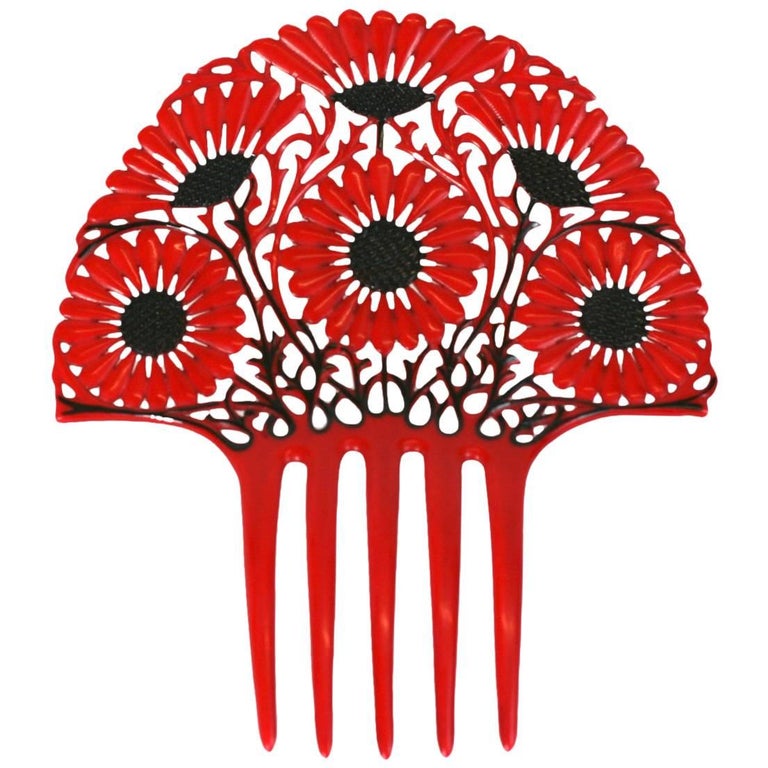 Art Deco French Celluloid Marguerite Hair Comb For Sale at 