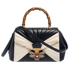 Gucci sac à main en cuir matelassé noir/blanc Queen Margaret Bamboo de taille moyenne