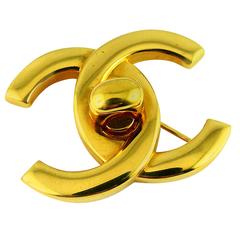 Chanel Vintage CC Turn Lock Gold Tone Brosche Herbst 1996