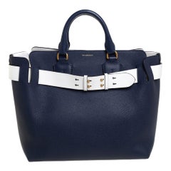 Used Burberry Navy Blue/White Leather Medium Belt Bag