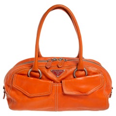 Prada Orange Leder Umhängetasche mit zwei Taschen