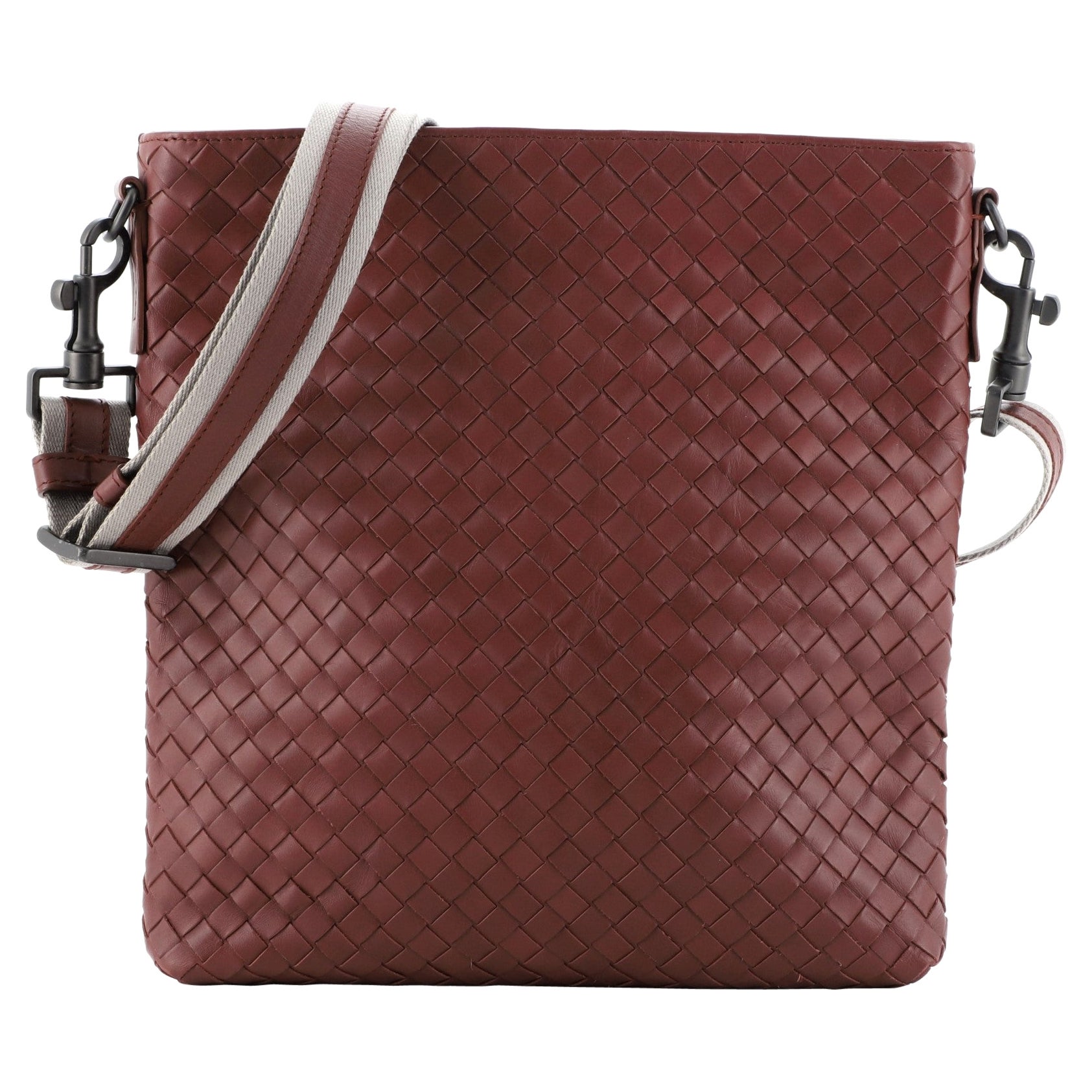 Bottega Veneta Flap Messenger Bag Intrecciato Nappa Medium at 1stDibs  bottega  veneta flap bag, bottega veneta flap shoulder bag, bottega messenger