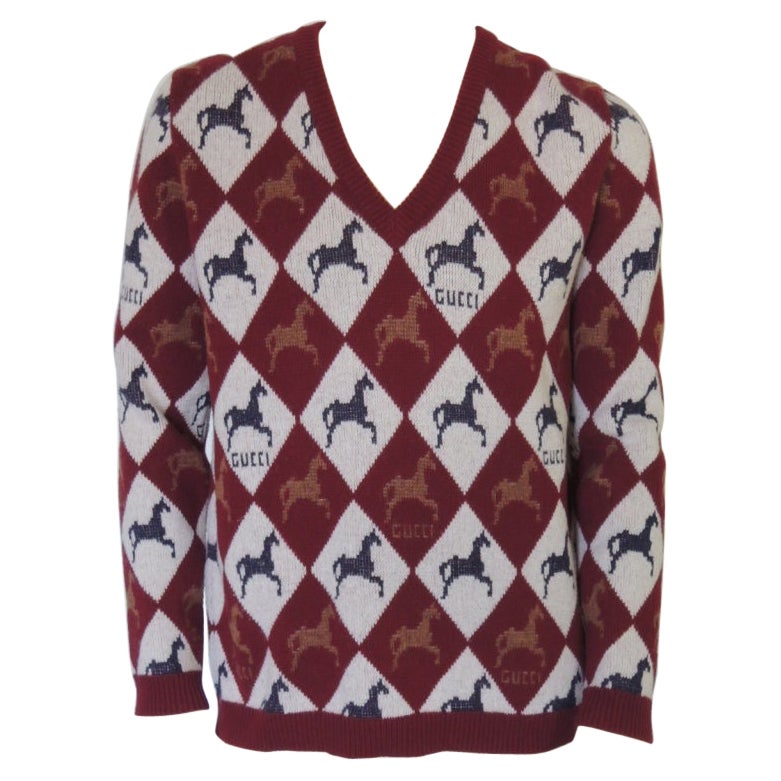 Gucci Horse Tile Wool V-Neck Logo Sweater For Sale