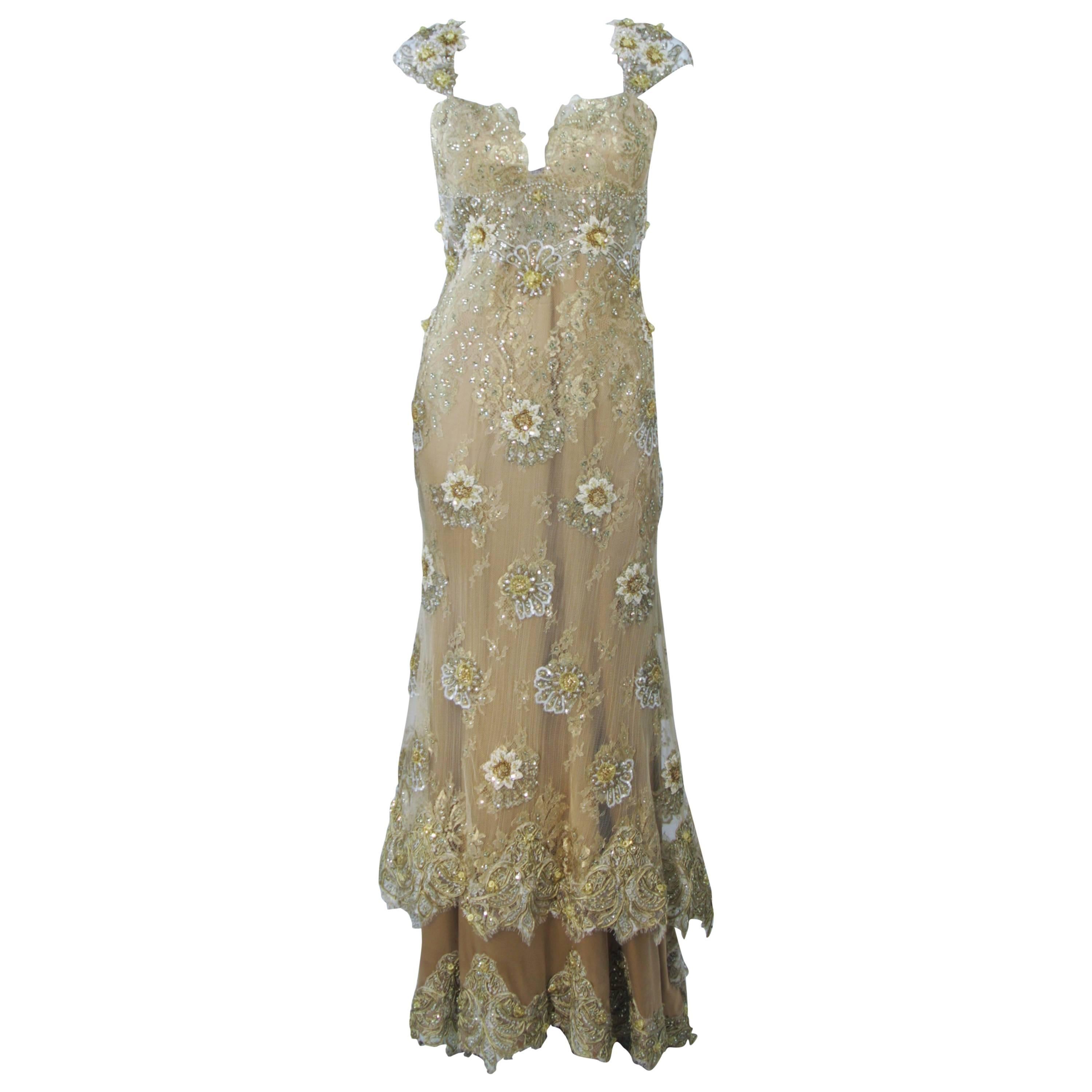 Robe corset or et jaune ornée de dentelle de soie BARACCI, taille 8-10 en vente