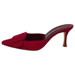 Manolo Blahnik Red Maysale 70 Linen Mules sz 39 rt. $745