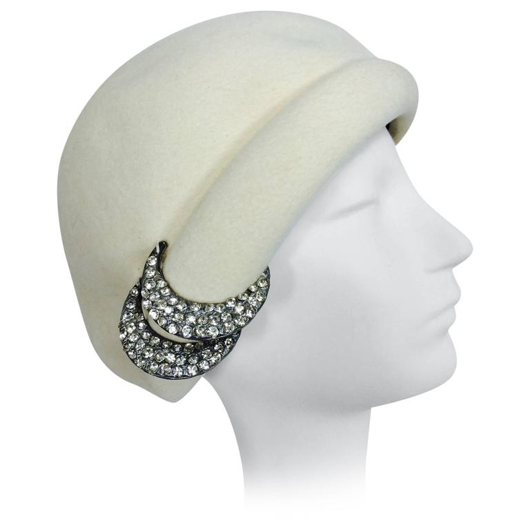 1960s Halston cream felt cocktail hat with rhinestone trim For Sale at