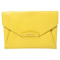 Used Givenchy Yellow Leather Medium Antigona Envelope Clutch